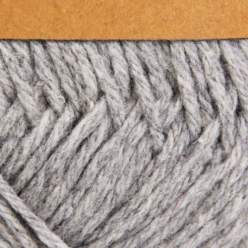 Woolly - 100% recycled yarn from textile waste