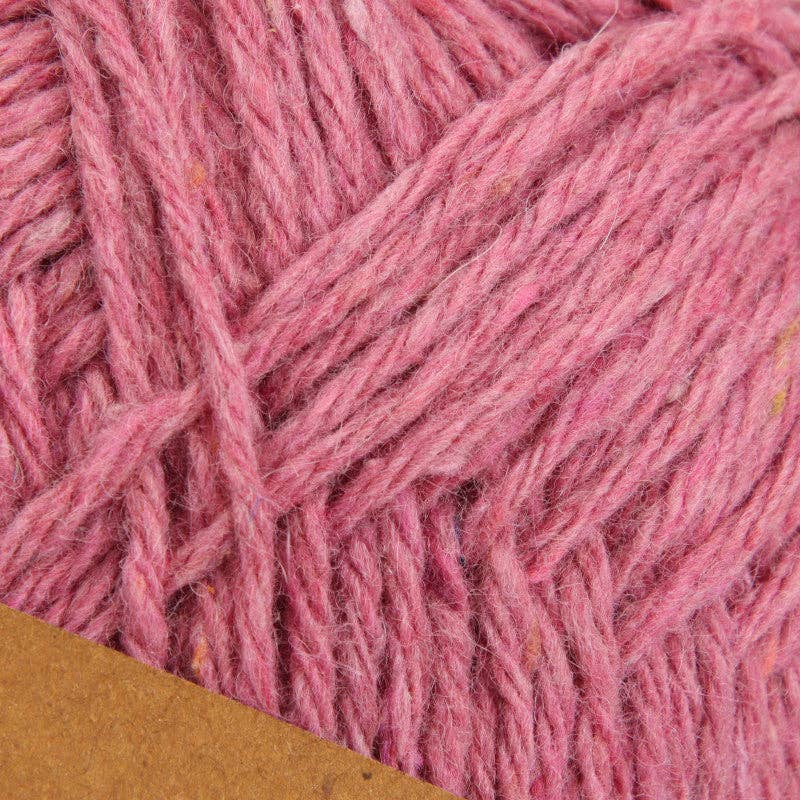 WOOLLY -  100% recycled yarn from textile waste